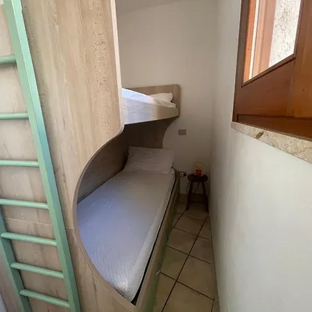 Casa Con Giardino Castelsardo